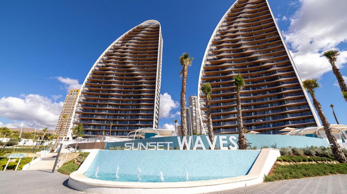 ベニドルムSunset Waves Vistas Al Marアパートメント エクステリア 写真